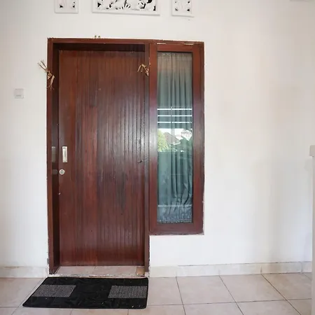Urbanview Hotel Arta Guna Casa 2 Denpasar