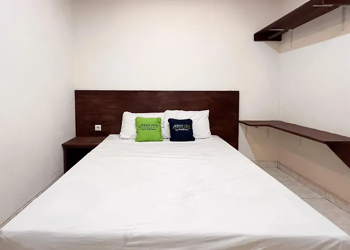 Urbanview Arta Guna Casa 2 ゲストハウス